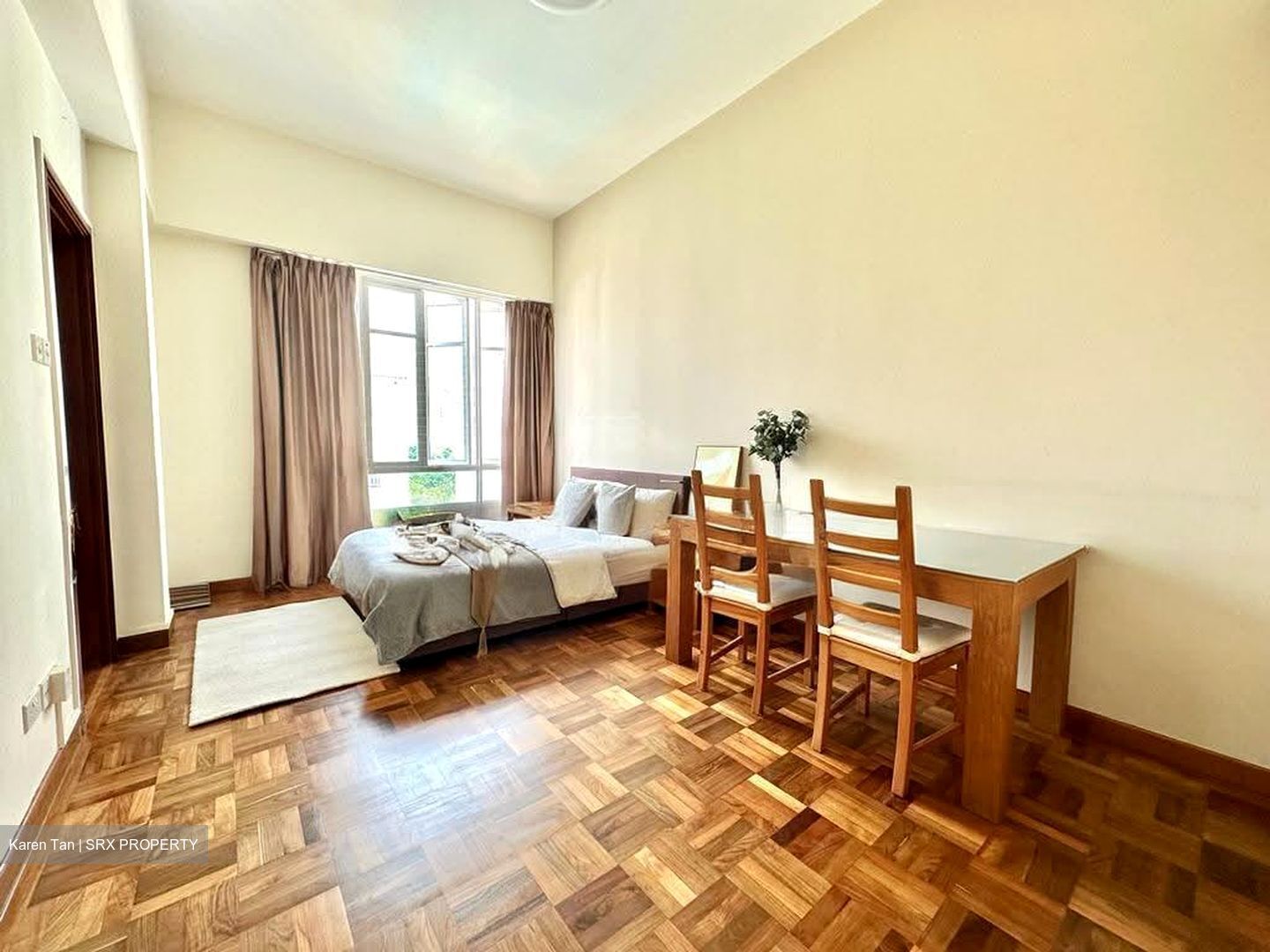 Queensway Tower / Queensway Shopping Centre (D3), Apartment #586063141